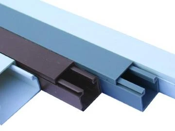 WTS - Kabelkanal 20x30 mit Bodenlochung in ultra-weiss